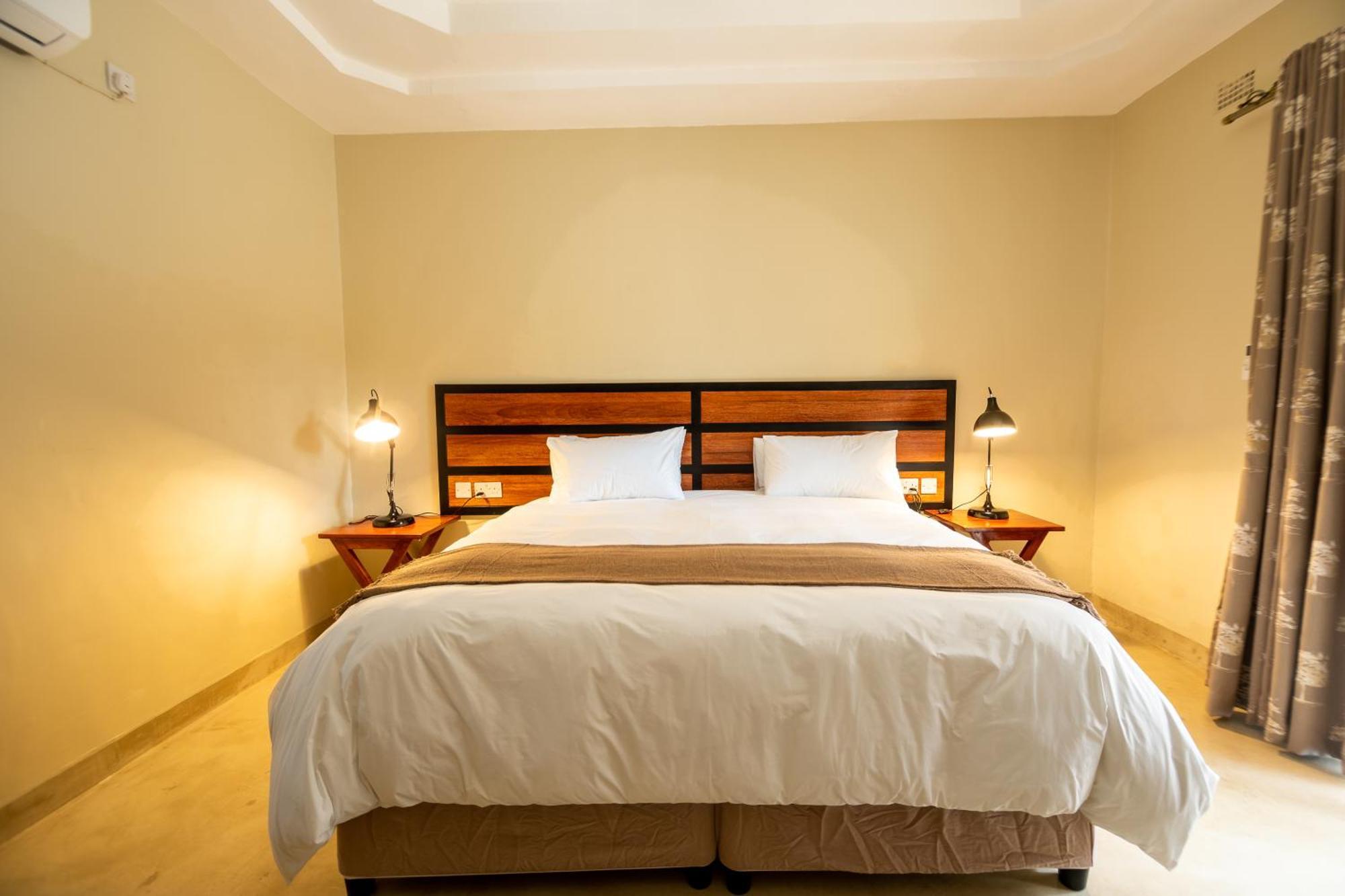 The Shrub Lodge Victoria Falls Kültér fotó